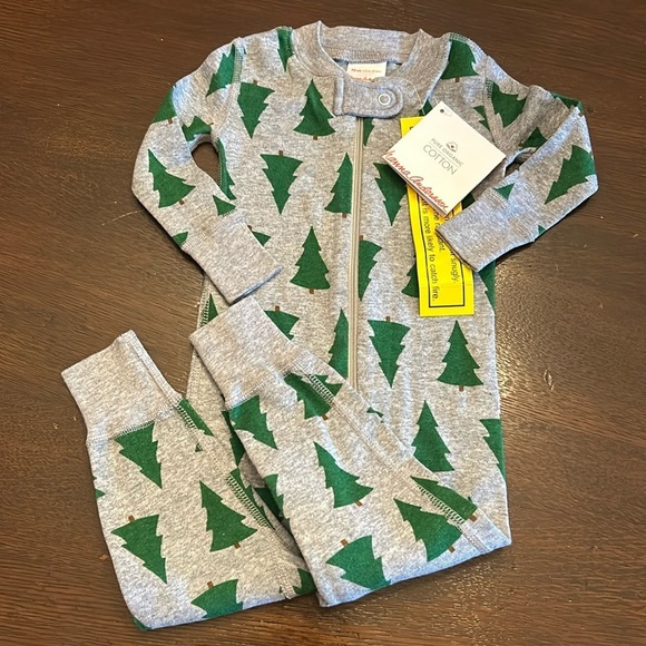 Hanna Andersson Other - Hanna Andersson Christmas Tree Holiday Sleeper Infant
